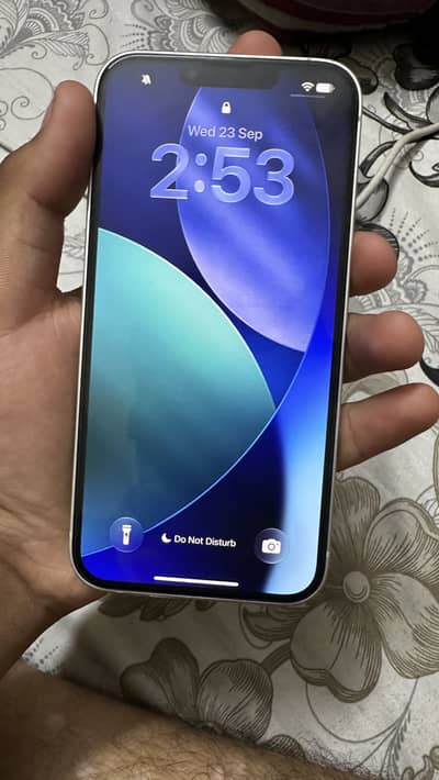 Apple iPhone 16e jv