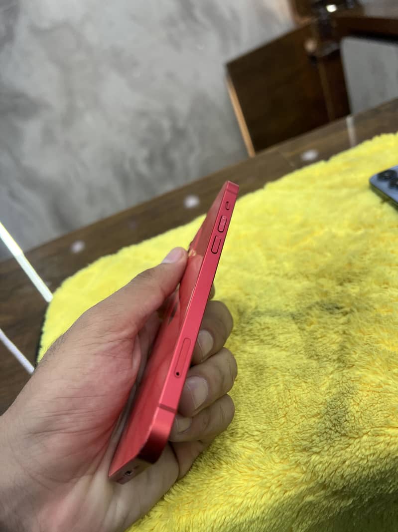 Apple iPhone 12 3