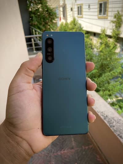 Sony Xperia 5 Mark 4 non pta | 1 mark 3 , 1 Mark 4 and 1 mark 5 ,