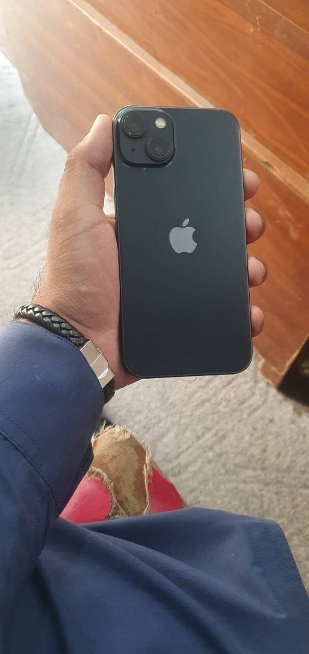 Apple iPhone 13 0