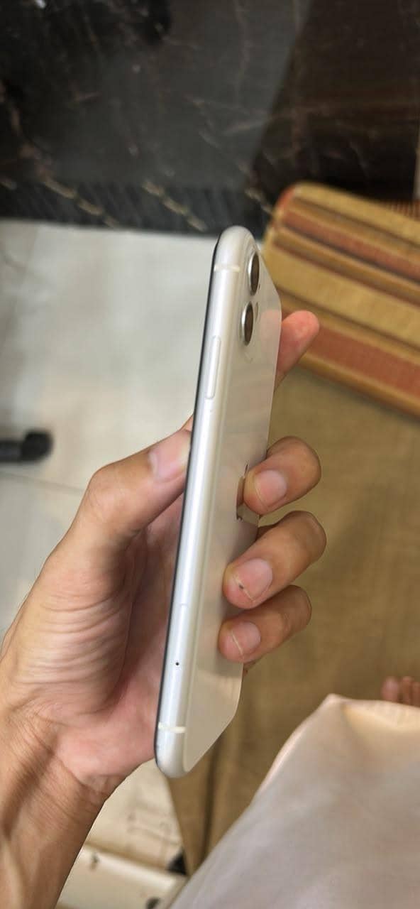 Apple iPhone 11 1