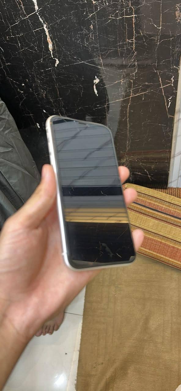 Apple iPhone 11 2