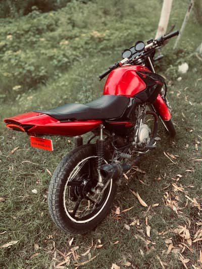 YAMAHA YBR 125