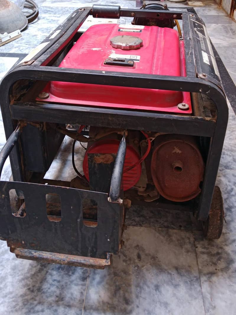 Dynamac Gasoline generator 2