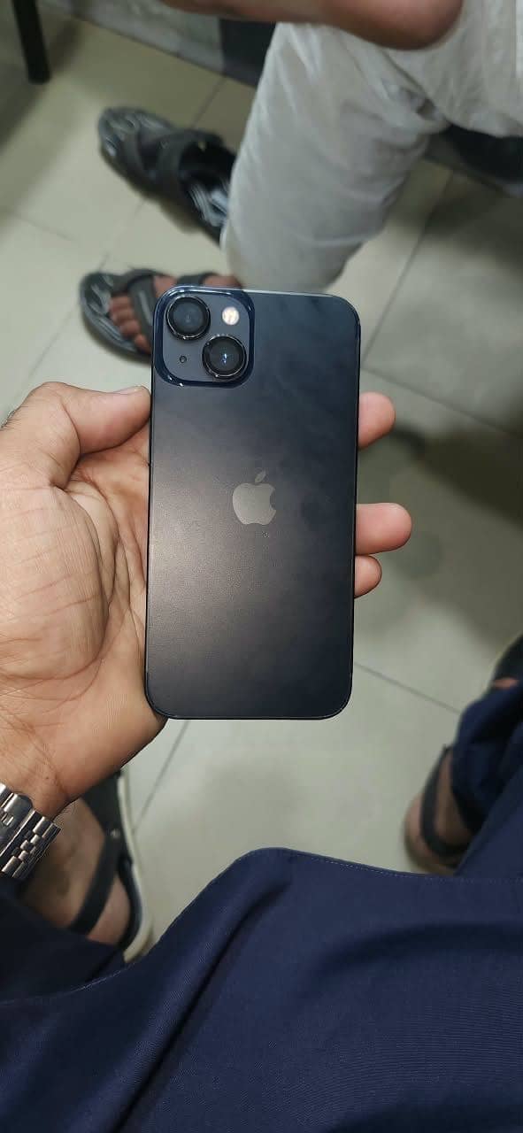 Apple iPhone 13 3