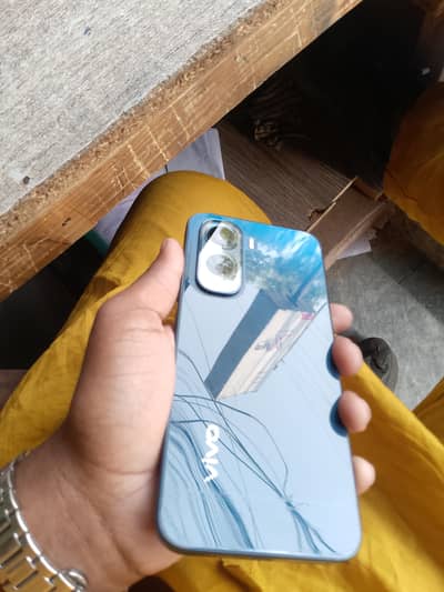 Vivo Y500