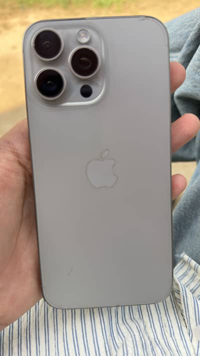 Apple iPhone 15 Pro Max