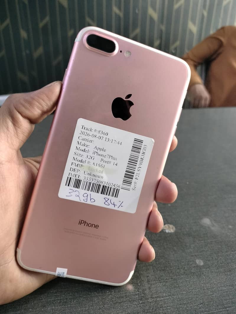 Apple iPhone 7 Plus 0