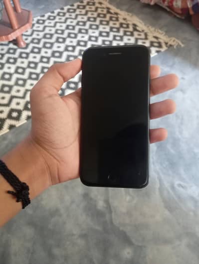 Apple iPhone SE