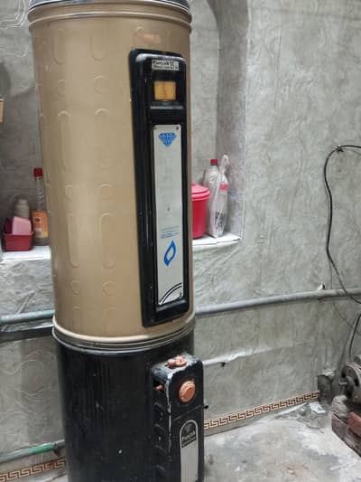diamond gyser