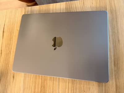 Apple MacBook pro M1 2021