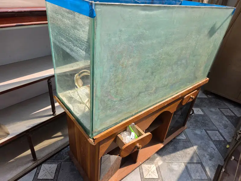 Fish Aquarium\Fish Aquarium Setup with Motor, Filter & Wooden Stand Ta — photo 3