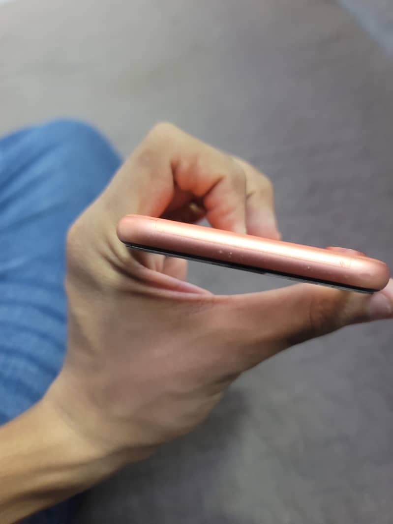 Apple iPhone XR 1