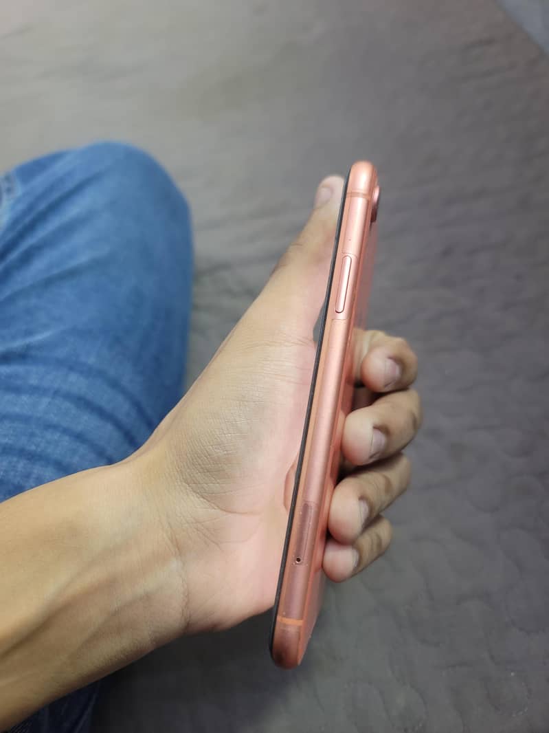 Apple iPhone XR 2