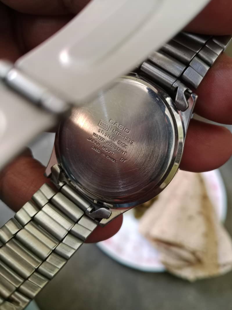 CASIO MTP-239 1