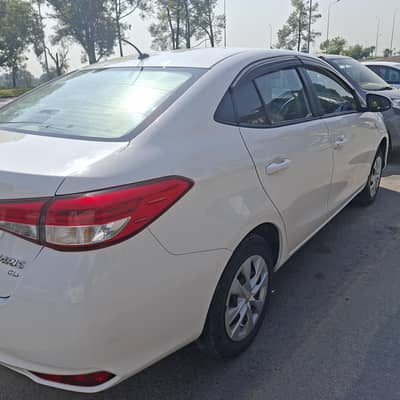 Toyota Yaris GLi MT 1.3 2021 | Excellent Condition | Best Family Sedan