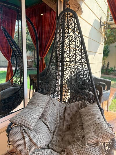 jhoola swing