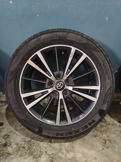 Corolla Altis Wheels and Tires 16 inches