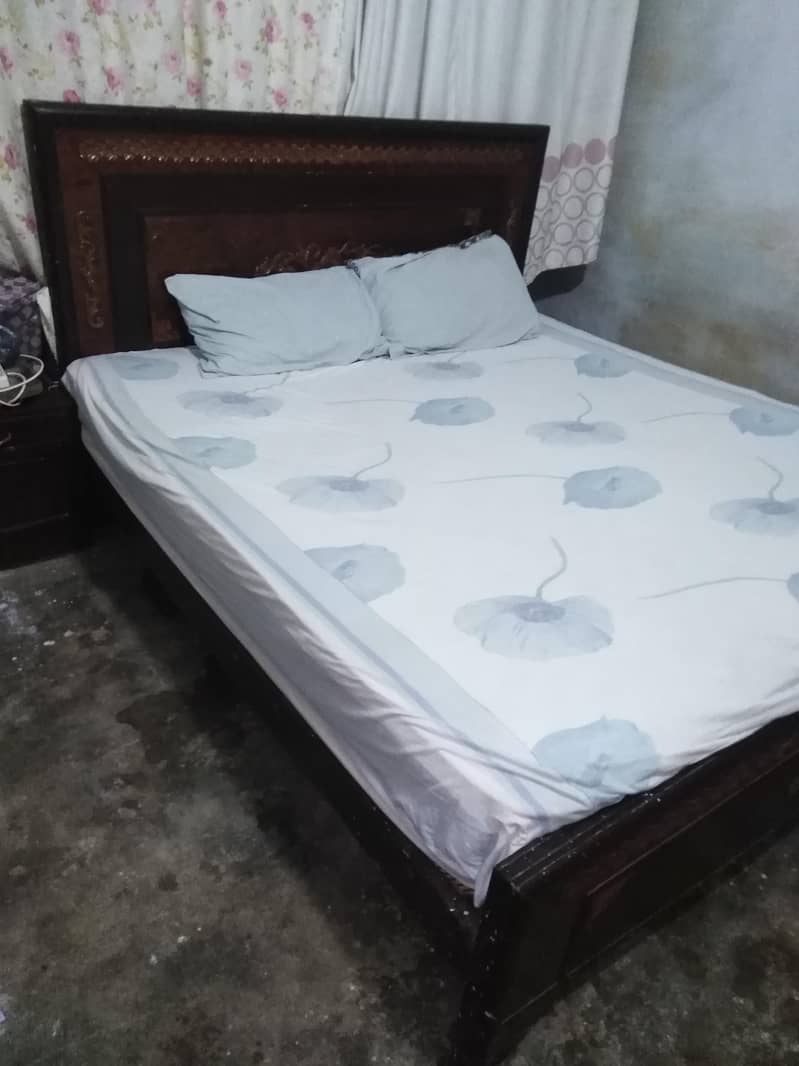 Double Bed 0