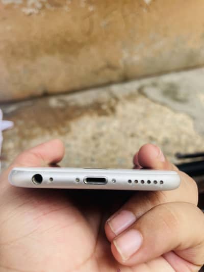 Apple iPhone 6S