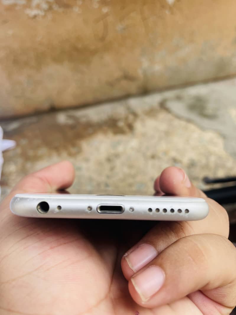 Apple iPhone 6S 2