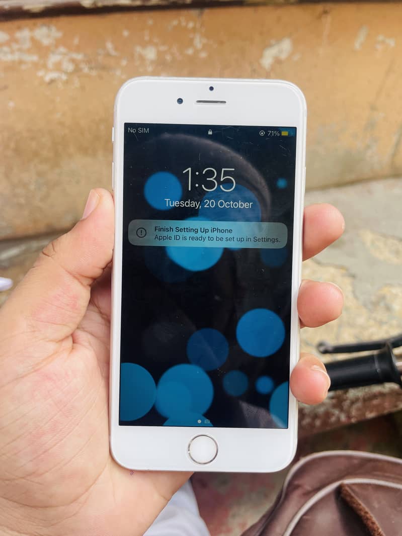 Apple iPhone 6S 5