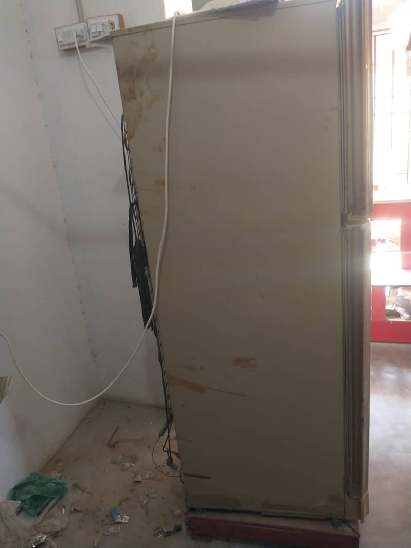 Second hand fridge 2