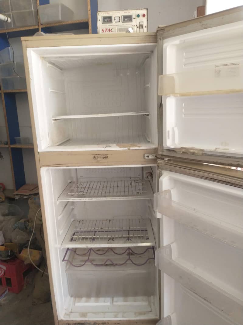 Second hand fridge 4