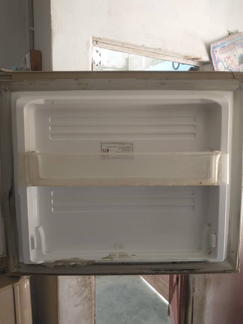 Second hand fridge 8