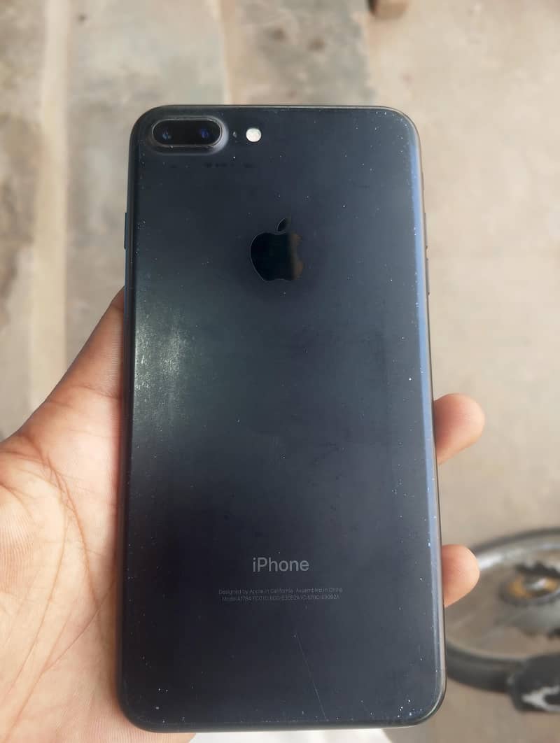 Apple iPhone 7 Plus 0