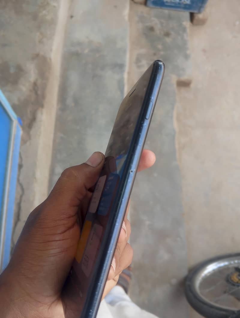 Apple iPhone 7 Plus 2