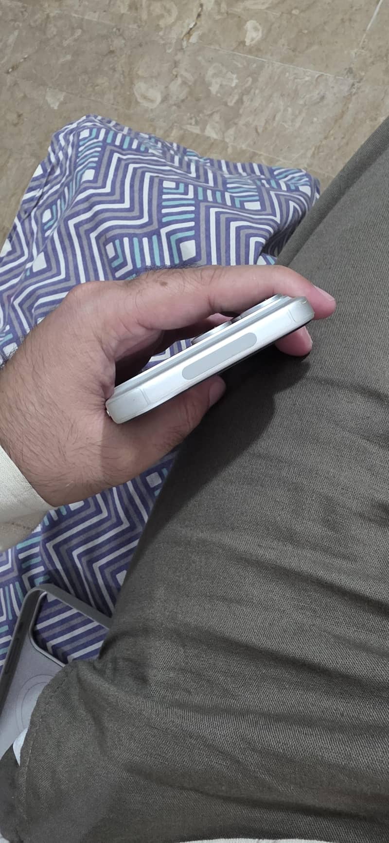Apple iPhone 17 Pro Max 4