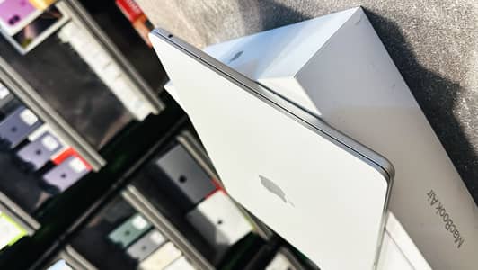Mac Book Air M3 chip