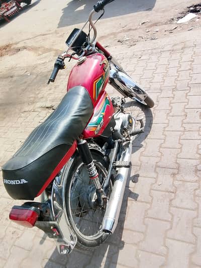 United 70  .  .  2016 model Bike good condition For sale