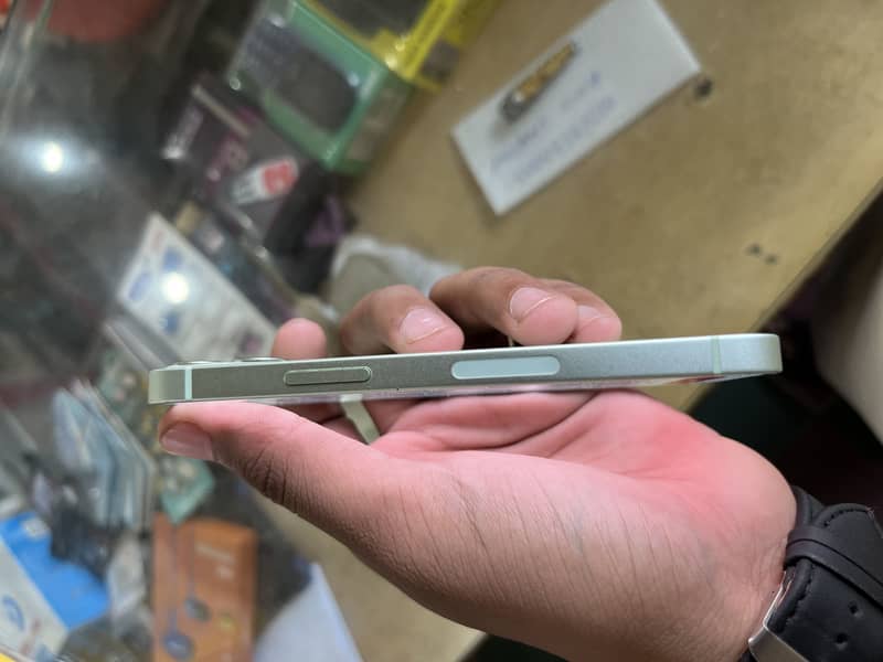 Apple iPhone 12 mini 7
