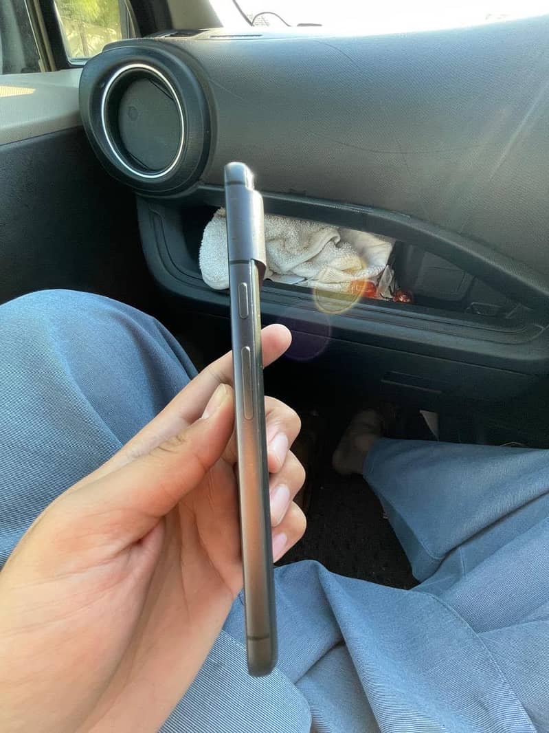 Google Pixel 8 3