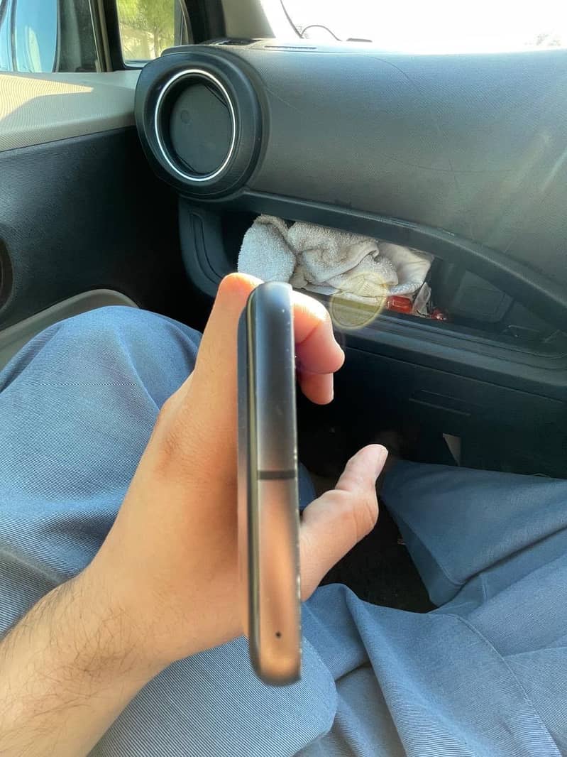 Google Pixel 8 4