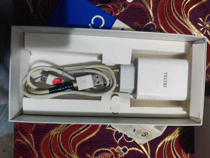 Tecno CAMON 20 7