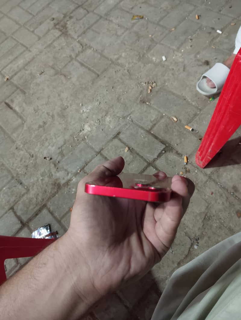 Apple iPhone 13 1