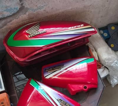 2014 model Honda 125 Tanki tapa ainak or footres genuine