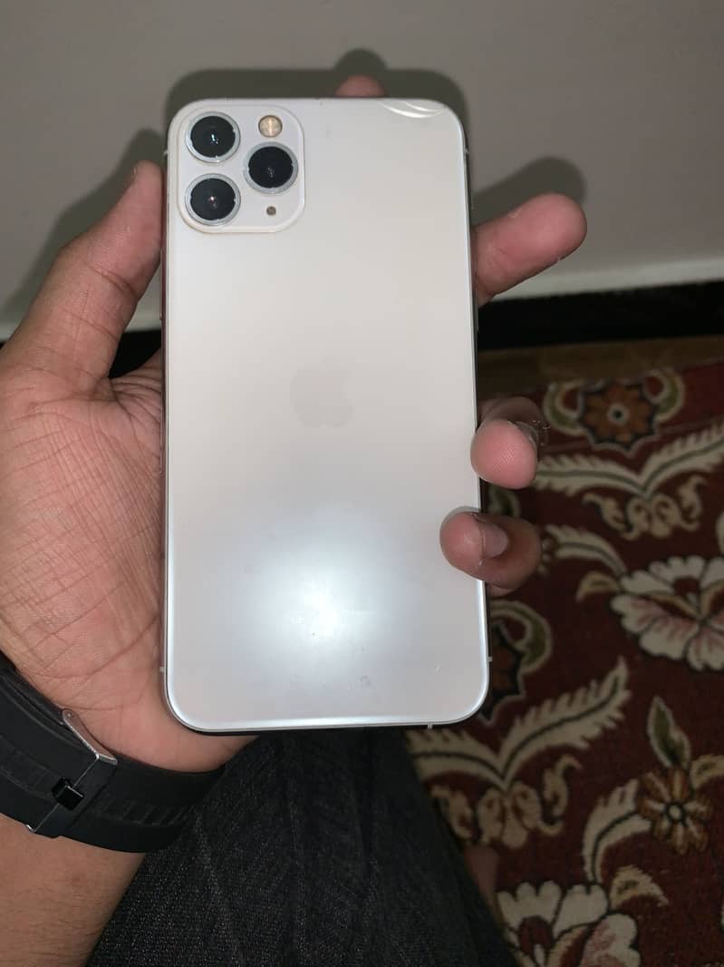 Apple iPhone 11 Pro 1