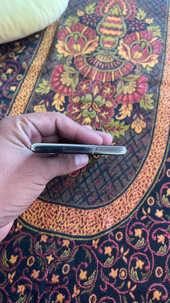 Samsung Mobile Note 10 Plus 5