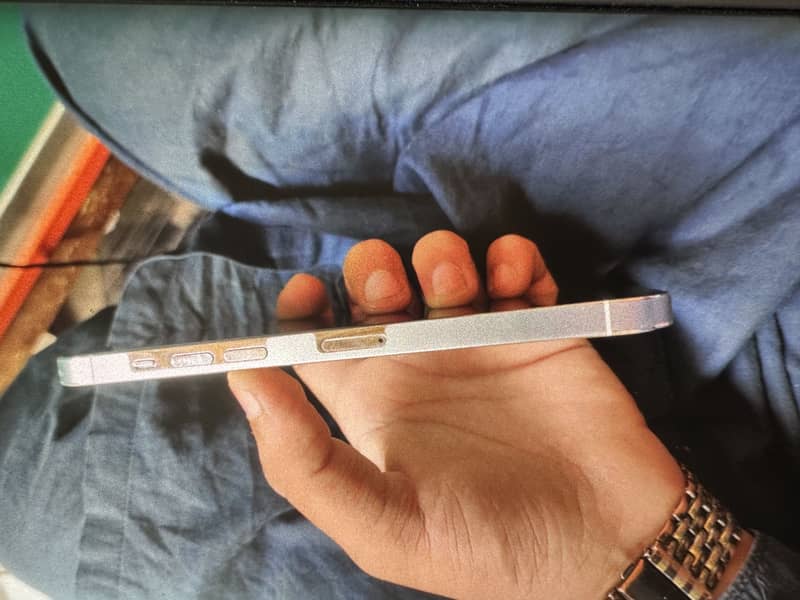 Apple iPhone 14 Pro Max 3