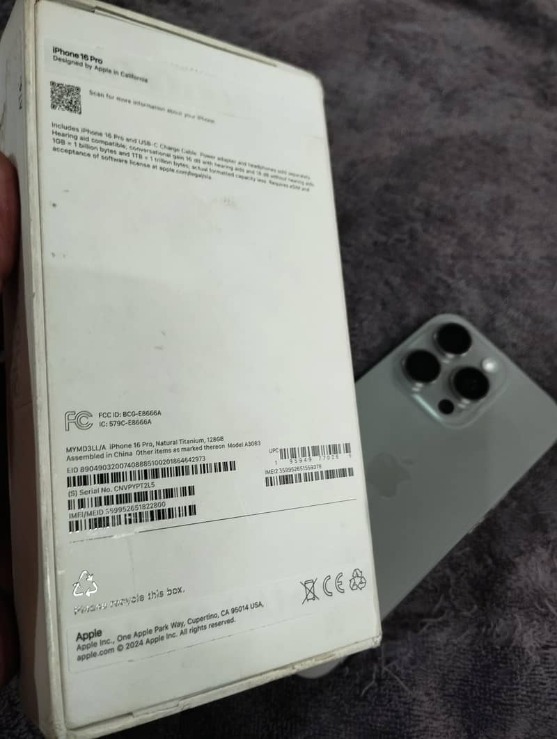 Apple iPhone 16 Pro 0