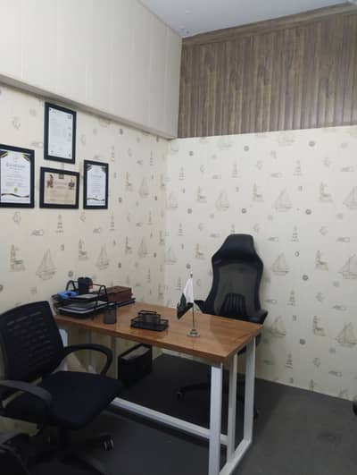 Fully independent furnished office with Electricity and services