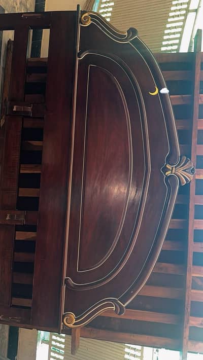King size bed - Good condition