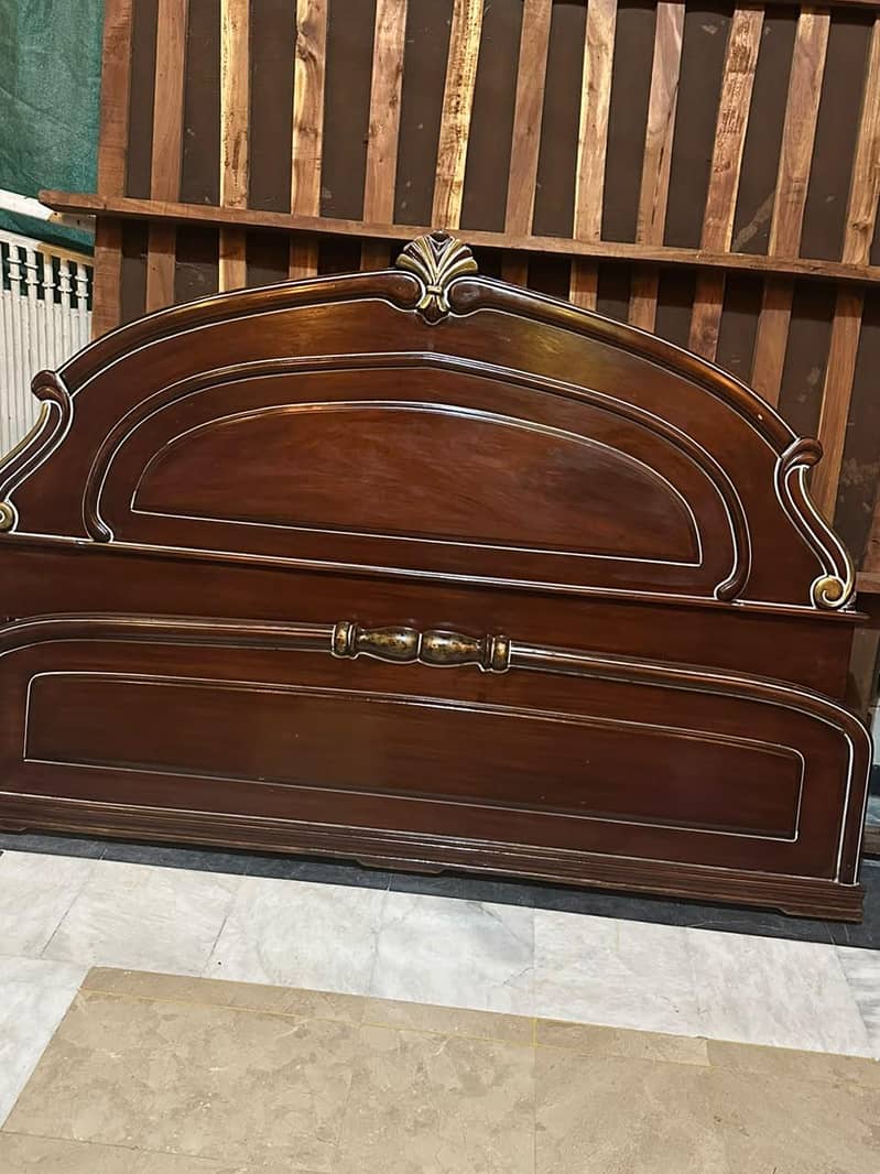 King size bed - Good condition 1