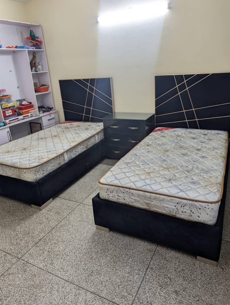 Two Single bed set 0