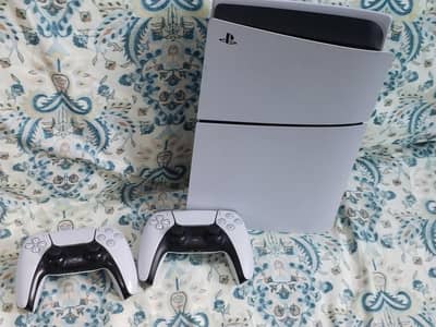 Sony PlayStation 5 Slim 1TB UK Edition l PS5 with 2 controllers 10/10