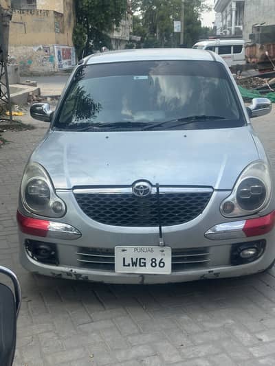 Toyota Duet 2003